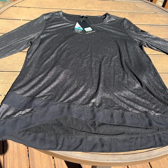 NWT size XL Jones Jew York Signature top with cross over hem. - Picture 3 of 8